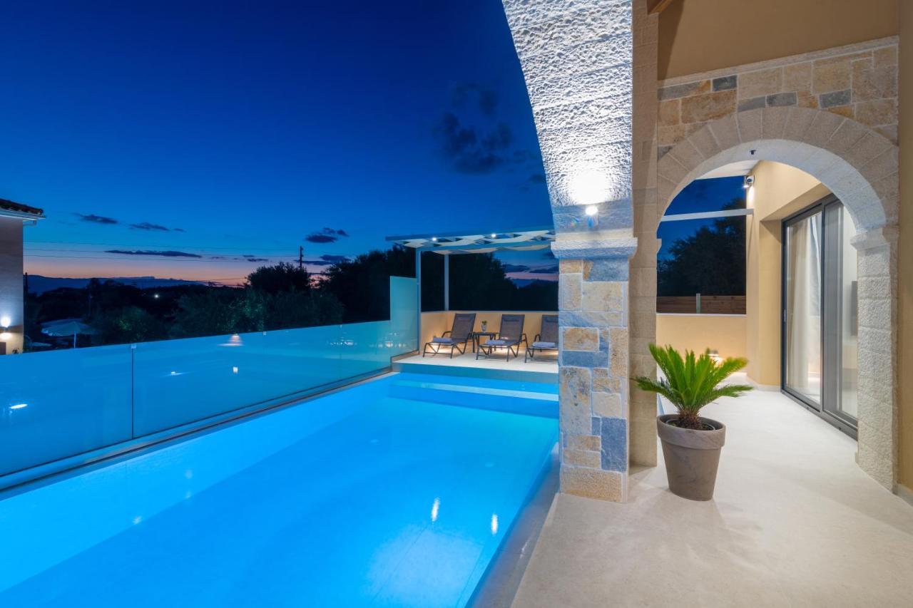 Romanza II Luxury Villa Kalamákion Exterior foto