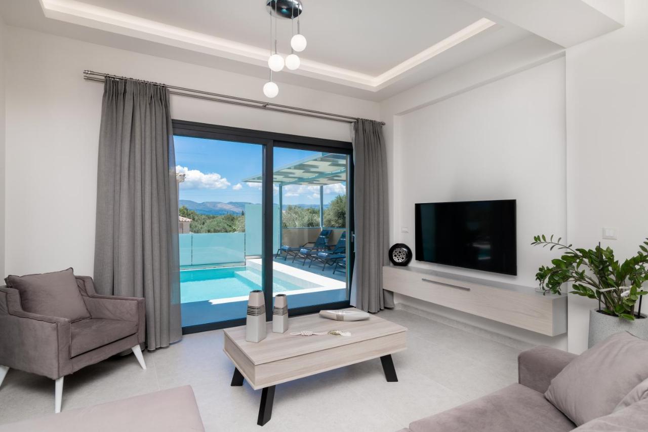Romanza II Luxury Villa Kalamákion Exterior foto